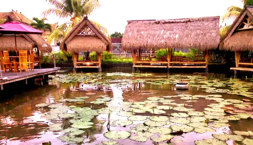 Gubuk Makan Segara Bambu di Bali Resto Tematik yang Cocok untuk Family ...