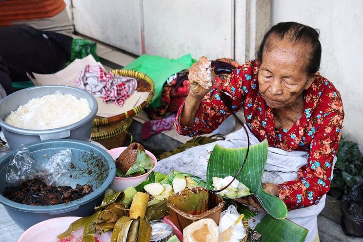 Lupis Mbah Satinem Jogja Jajanan Legendaris Sejak 1963