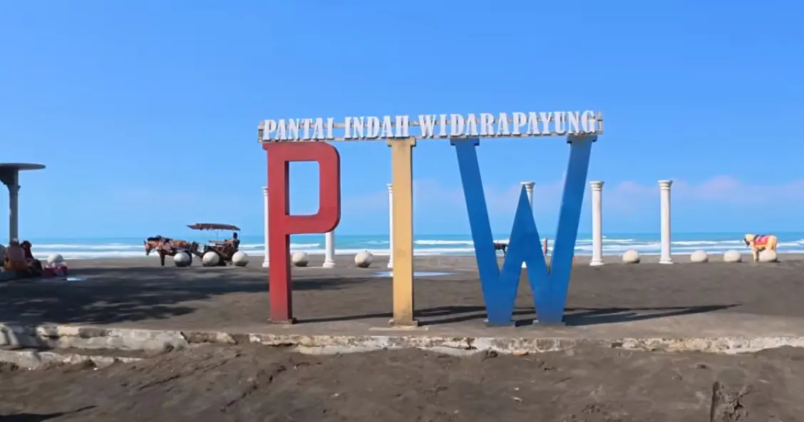 Pantai Widarapayung