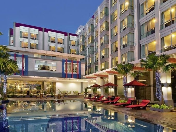 6 Kolam Renang Hotel Pontianak untuk Umum, Update Harga 2026