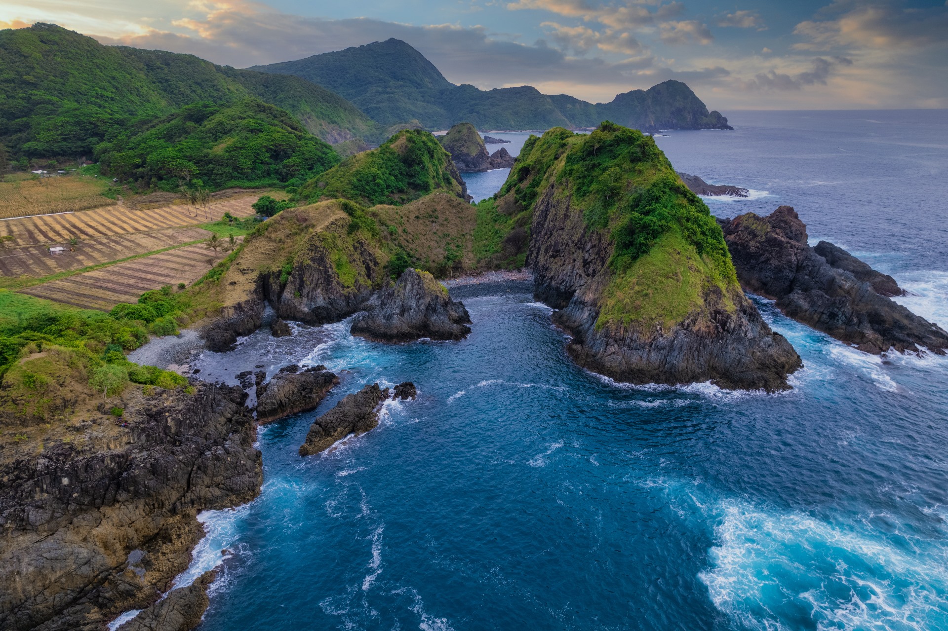 Pantai Semeti – Go Mandalika