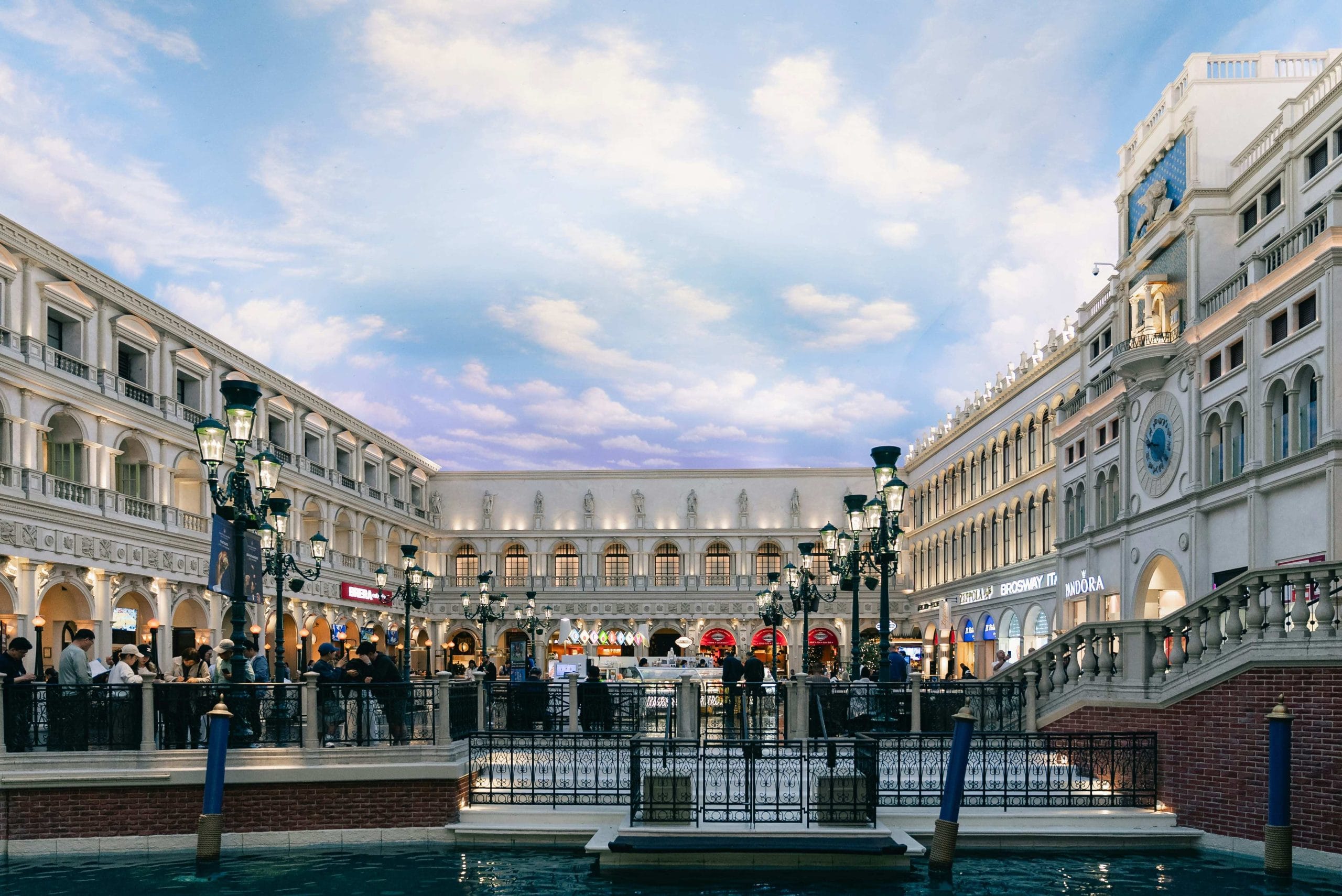 7 Hotel Akses Langsung ke Mall di Bandung