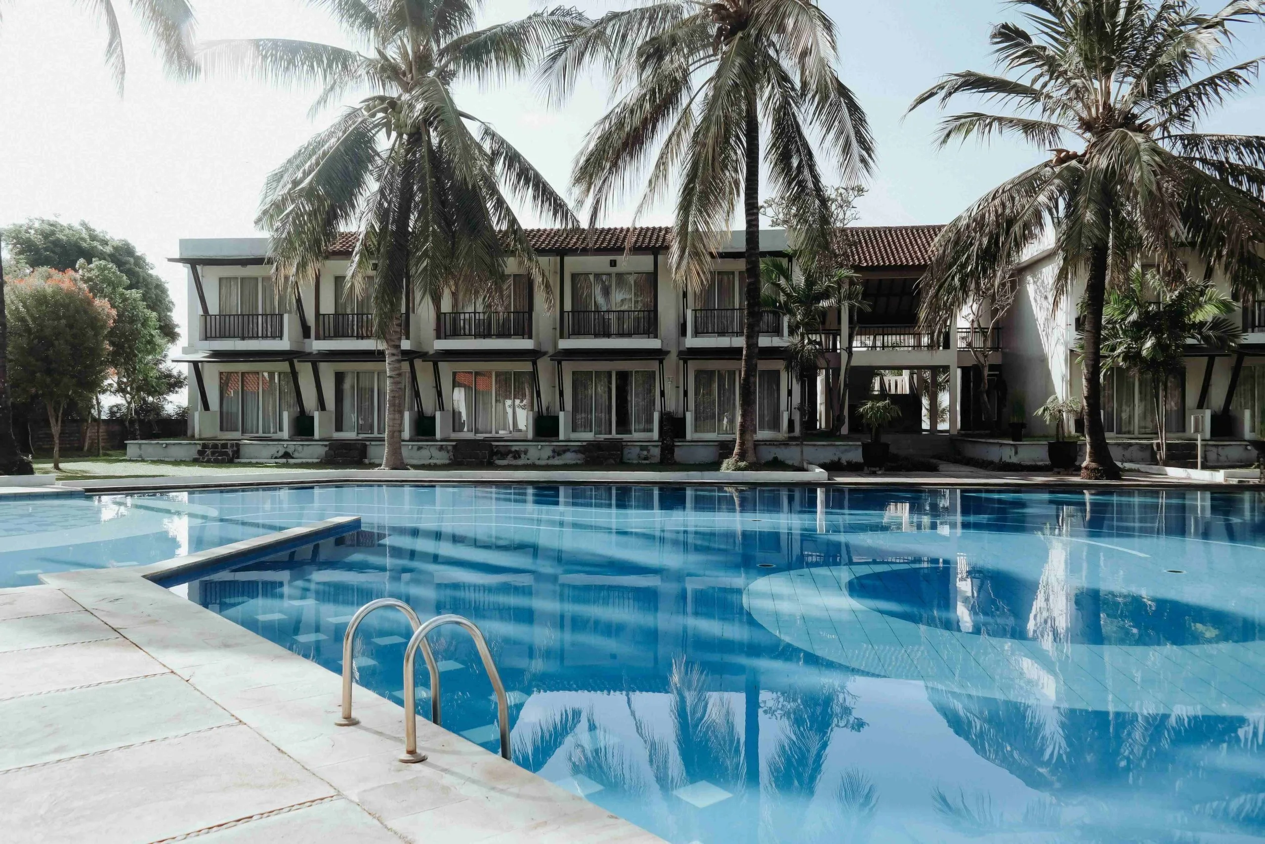 7 Kolam Renang Hotel Banyuwangi untuk Umum: Update 2026