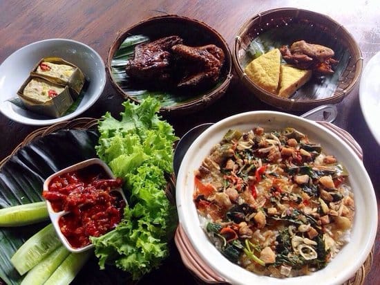Best Nasi Liwet in Town! - Foto Boemi Joglo, Bandung - Tripadvisor