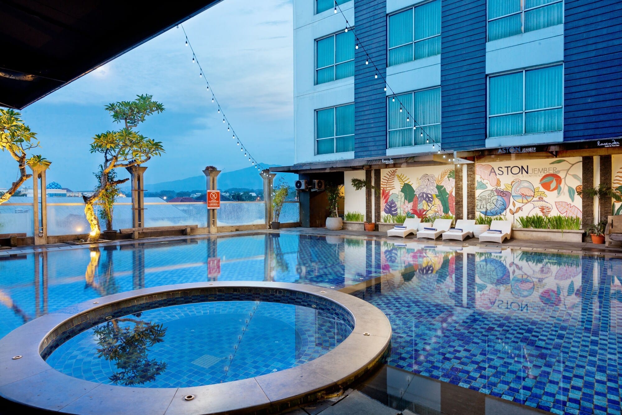 Ulasan, Promo & Foto Aston Jember Hotel and Conference Center 2026 - Expedia