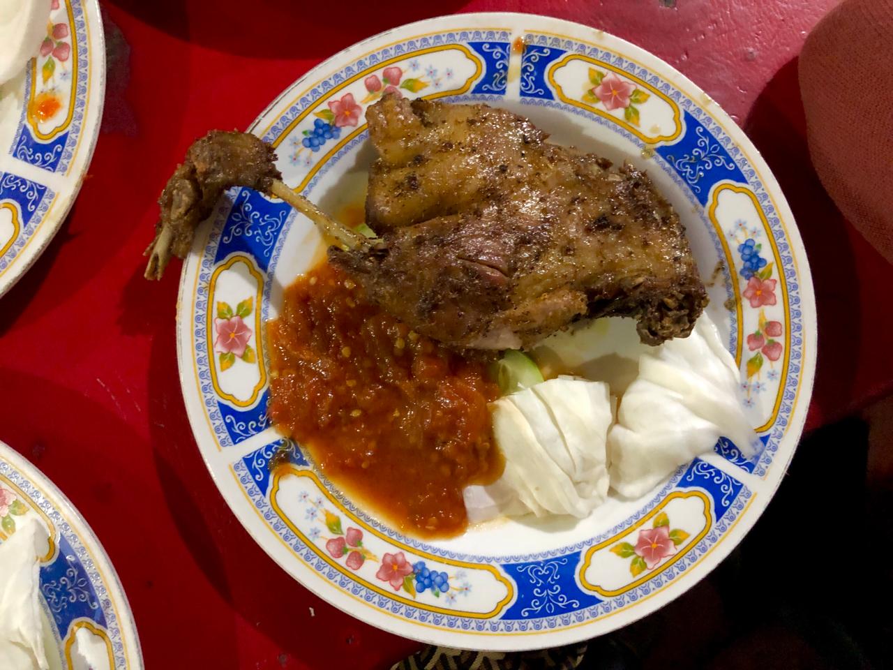 Bebek Ali Borme, Kuliner Bandung Yang Wajib Kamu Coba!