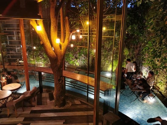 Indoor - Picture of One Eighty Coffee And Music, Bandung - Tripadvisor