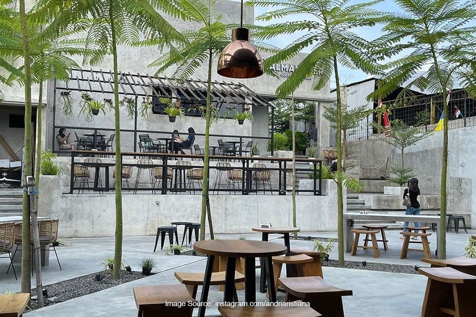 Referensi Coffee Shop Outdoor di Solo dengan Konsep yang Ciamik | SUPERLIVE