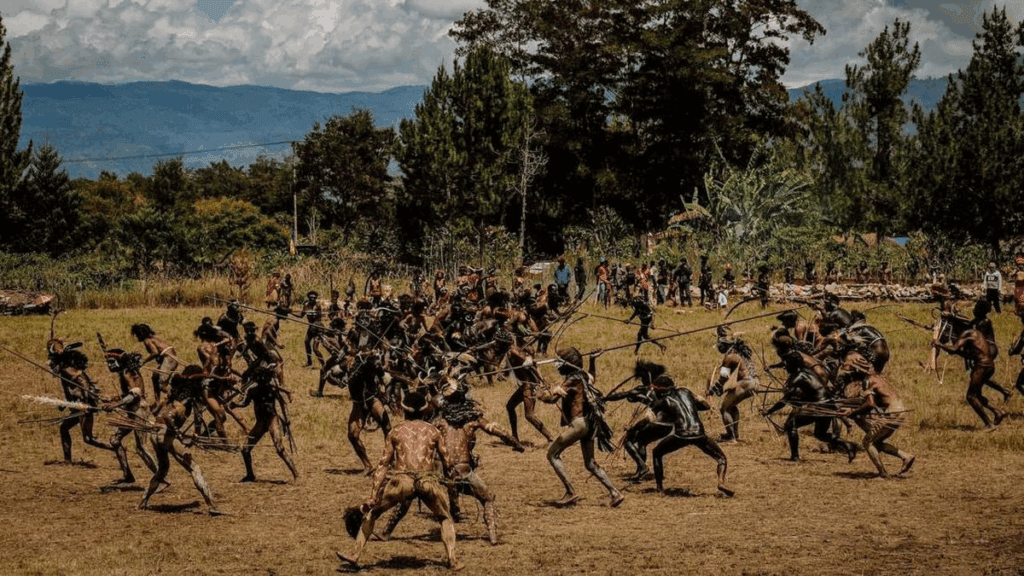 Lembah Baliem, Surga Tersembunyi di Pegunungan Papua - Petualang Dunia