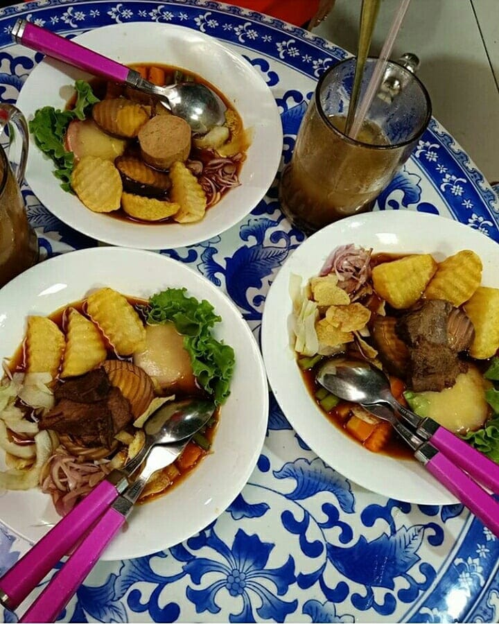 Trio Menu Selat Solo di Warung Selat Mbak Lies di Solo, Mau? – Warung Selat Mbak Lies