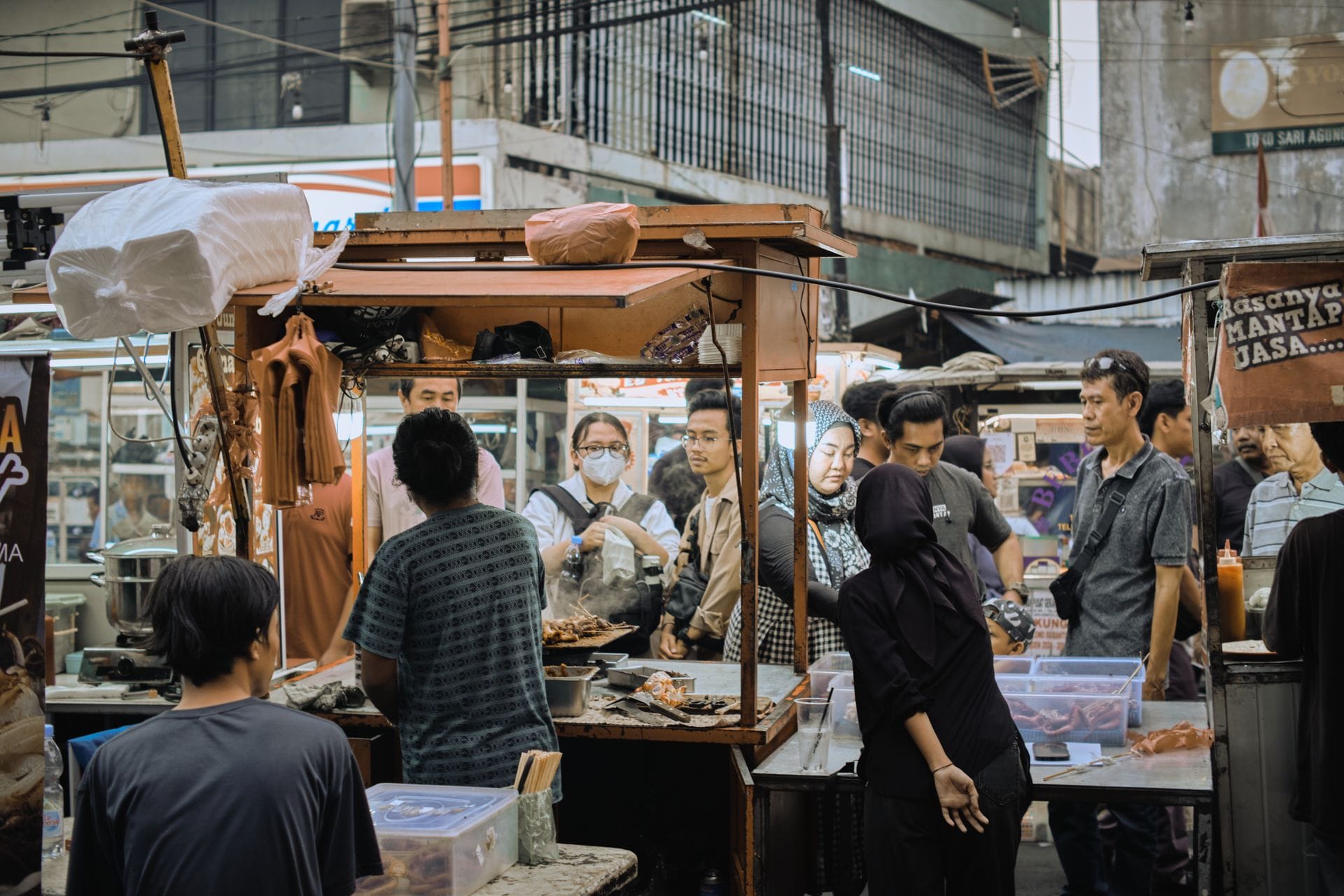 9 Rumah Makan Legendaris di Solo, Parkir Aman & Halal!