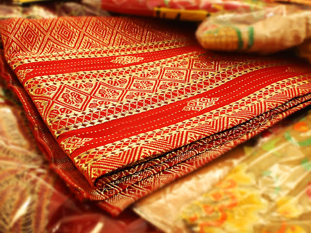 Songket Pandai Sikek, Ratu Kain Tenun dari Sumatra Barat - Indonesia Kaya