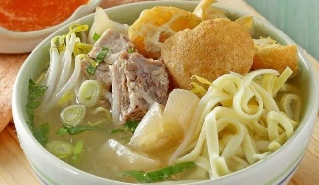 Mie Koclok Cirebon: Kuliner Legendaris yang Bikin Kangen