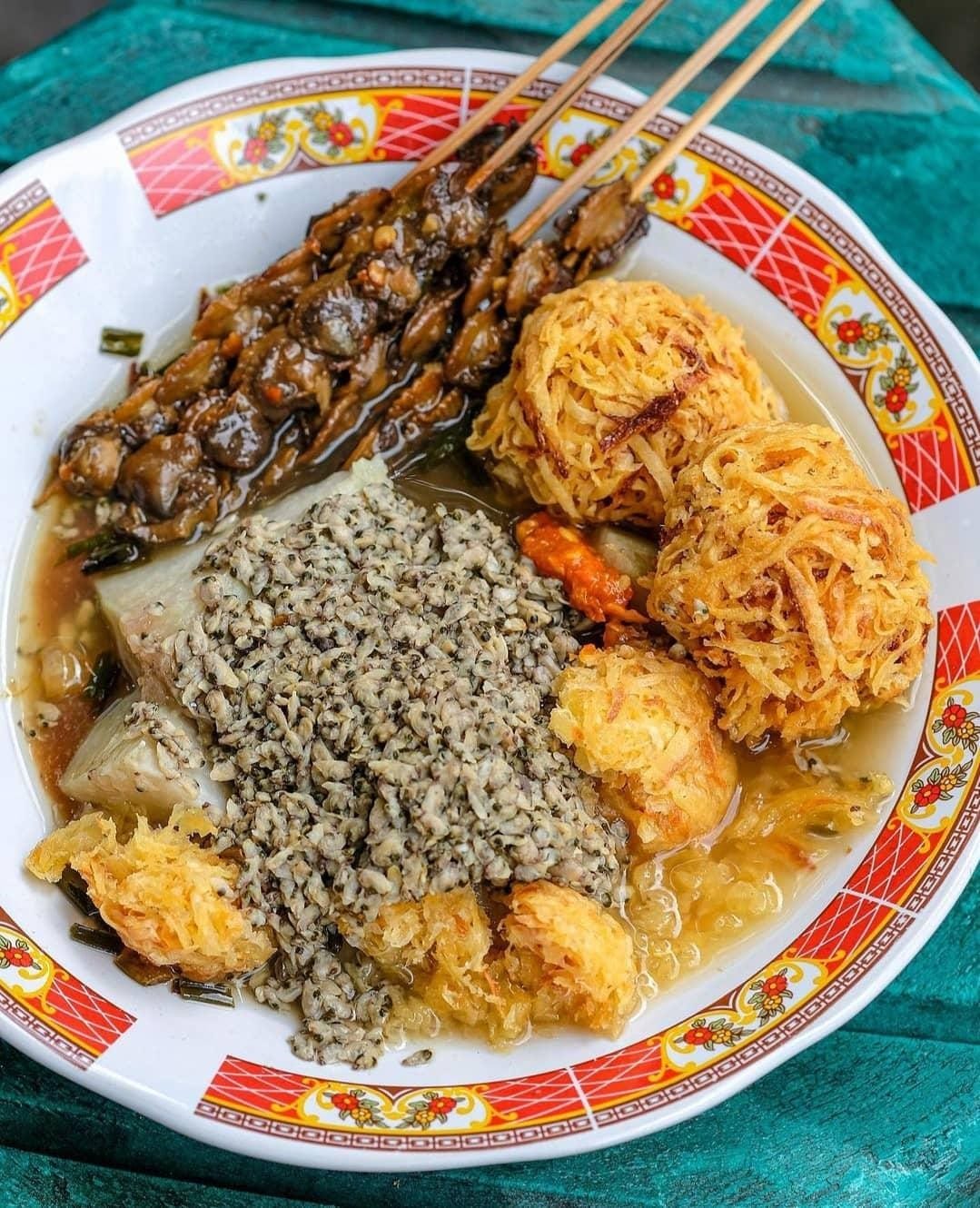 Lontong Kupang Kuliner Nusantara yang Menggoyang Lidah