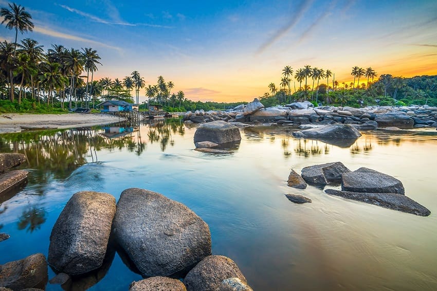 Pantai Pengudang Kepulauan Riau dengan Pemandangan yang Memukau - Turisian.com
