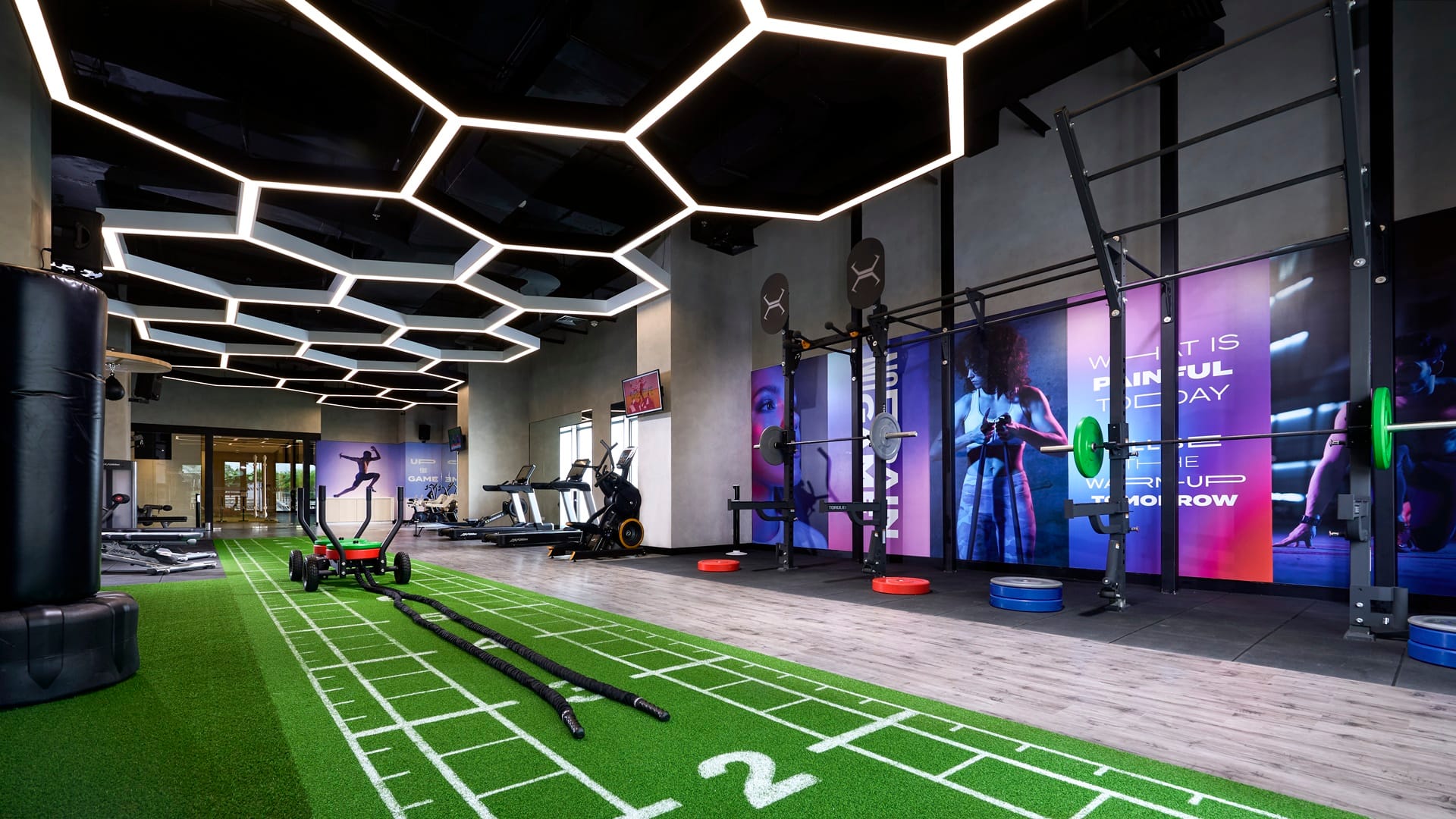 Fitness center hotel di PULLMAN & IBIS STYLES BANDUNG GRAND CENTRAL - POWER FITNESS