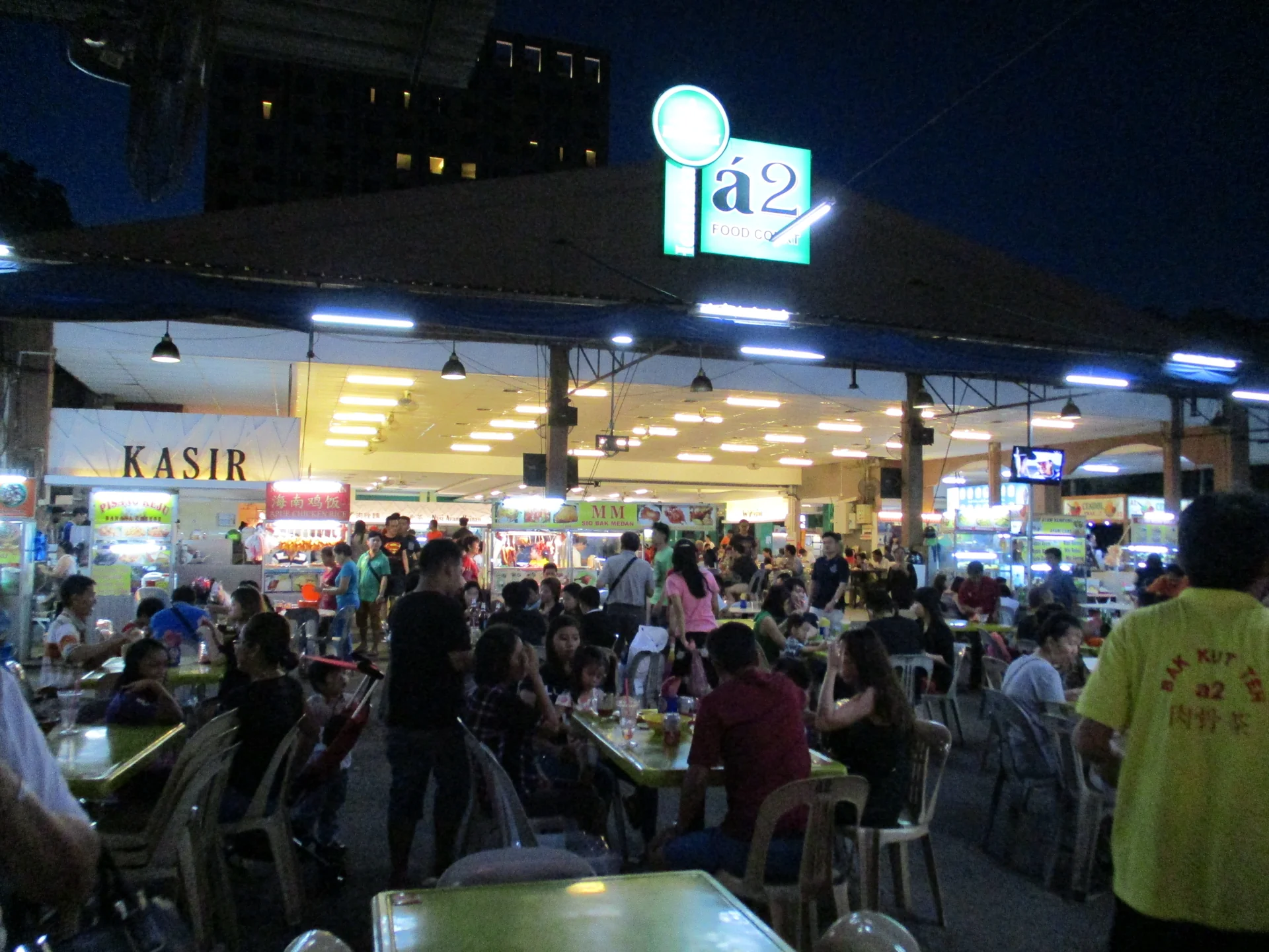 Cafe 24 Jam Batam: 11 Tempat Nongkrong Tengah Malam
