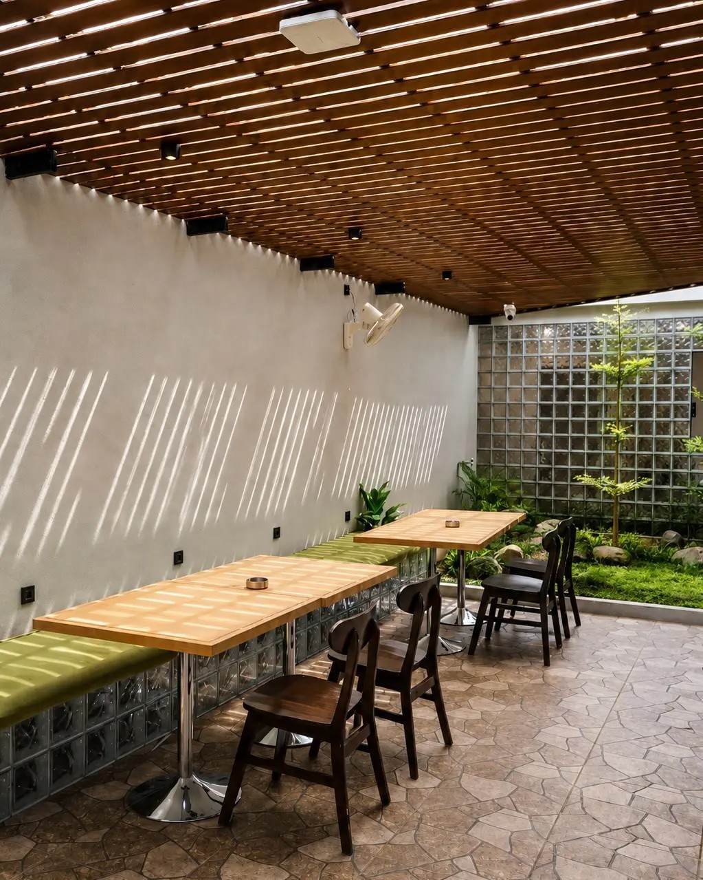 6 Cafe 24 Jam di Jakarta buat Nongkrong Sampai Subuh