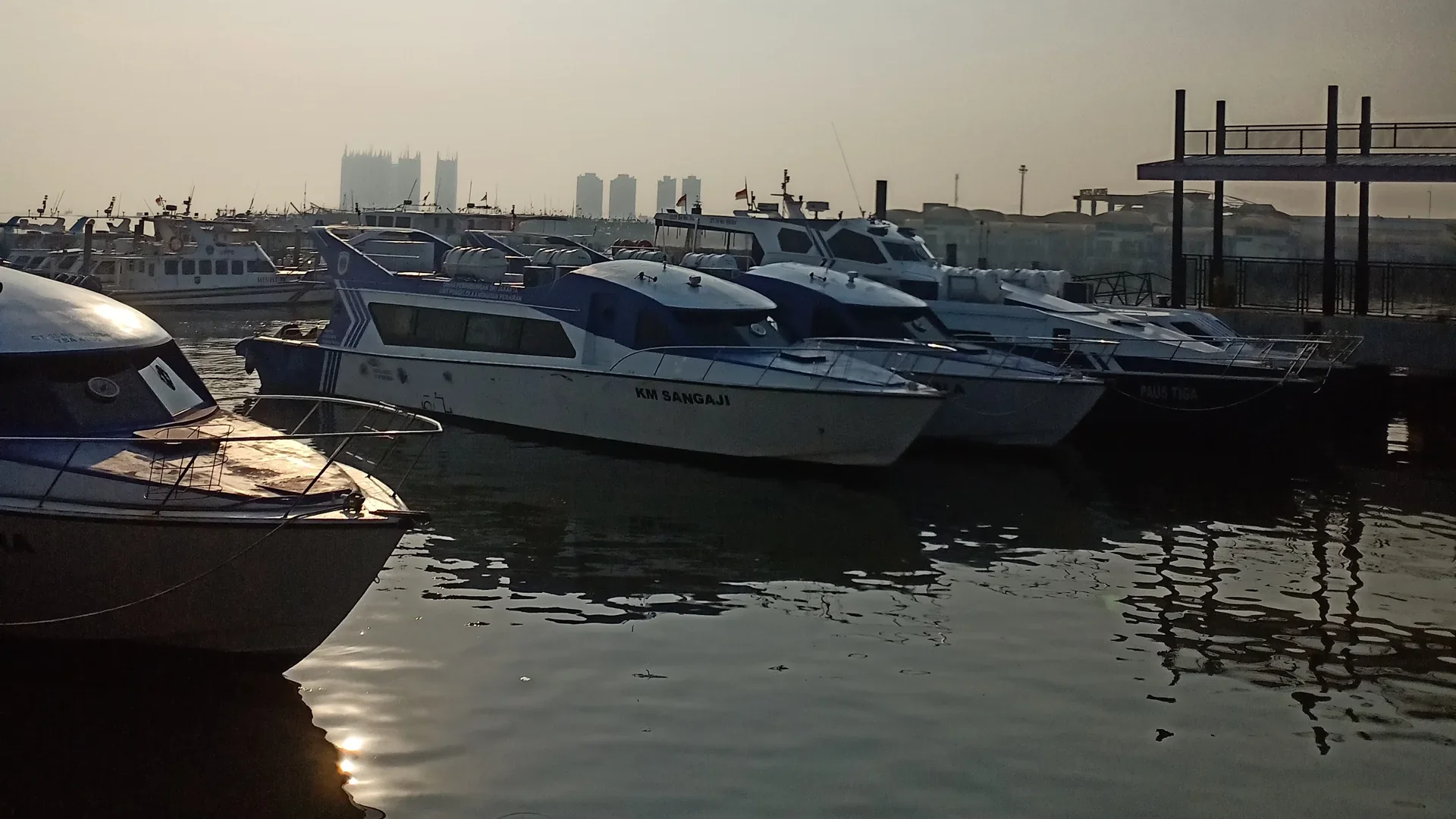 Tiket Kapal Pulau Seribu: Kali Adem atau Marina Ancol?