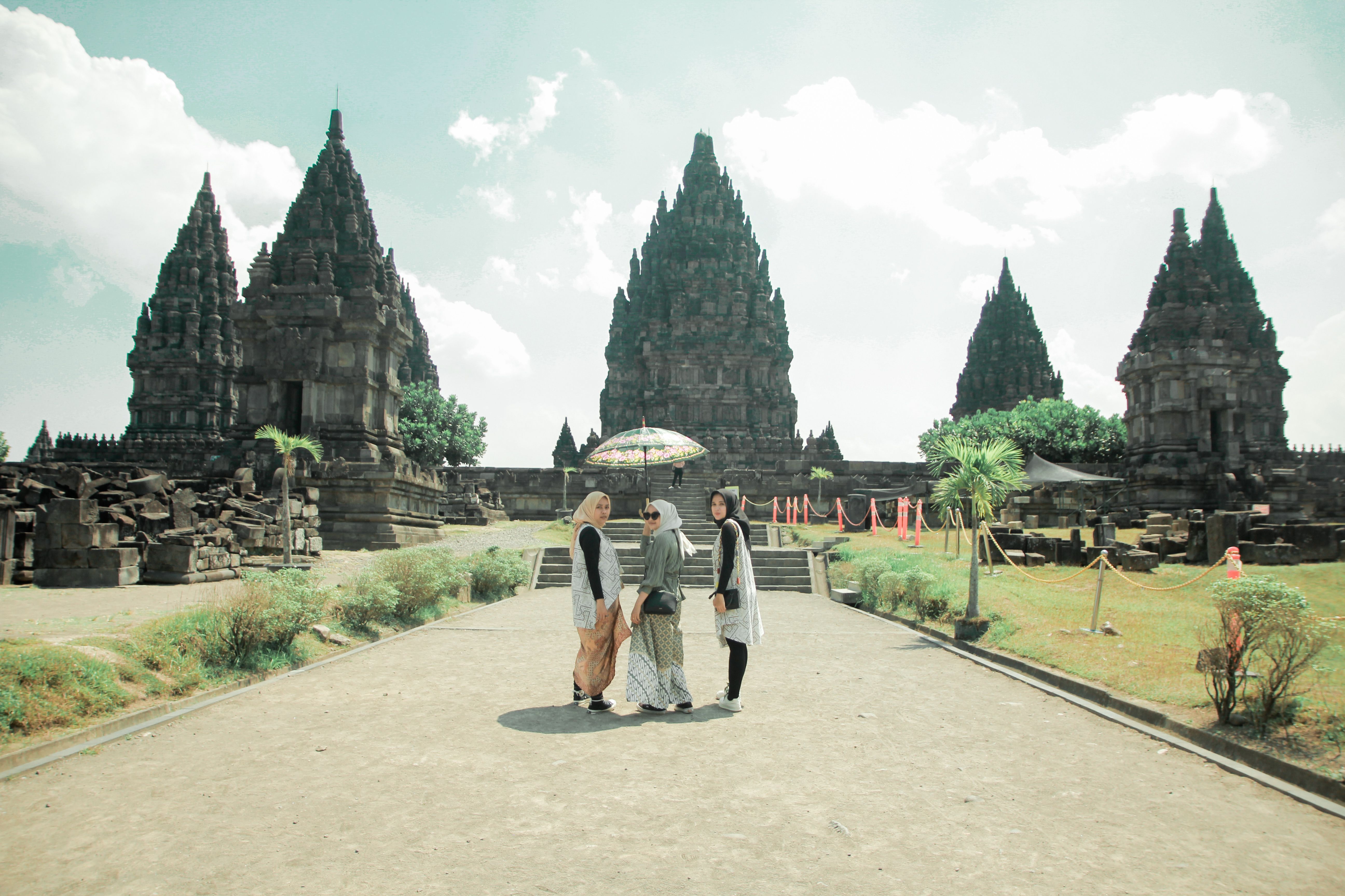 Kemegahan Candi Prambanan sebagai warisan budaya Indonesia