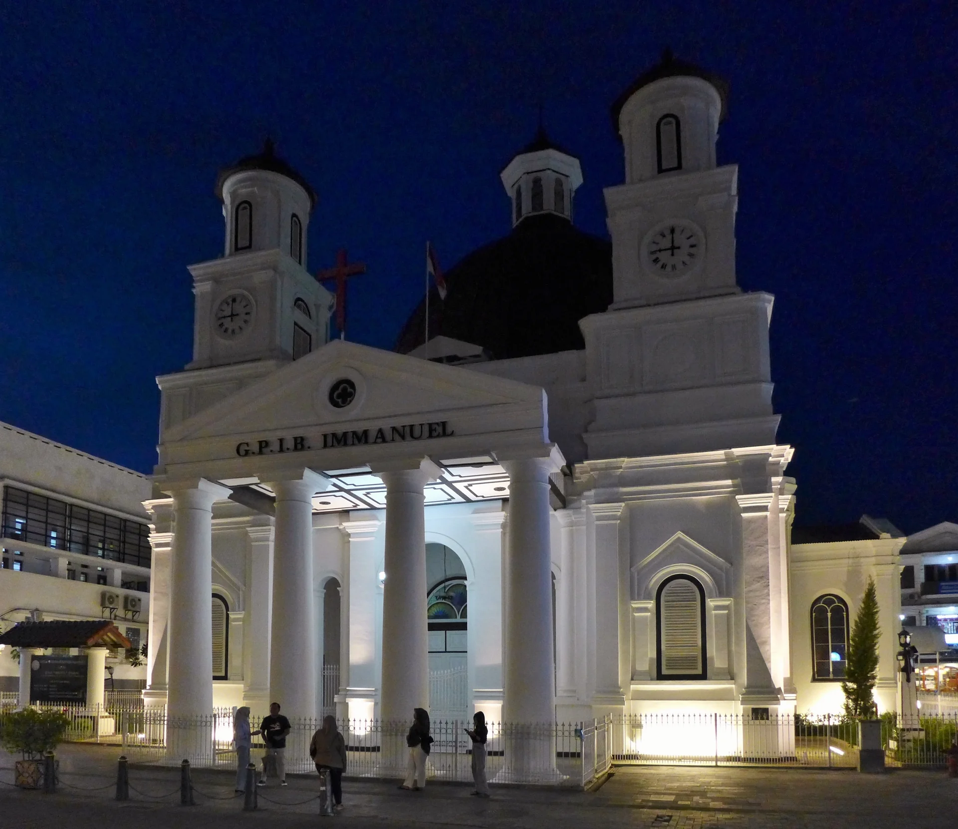 Wisata Malam Semarang: Rute 17.00–23.00 dari Kota Lama